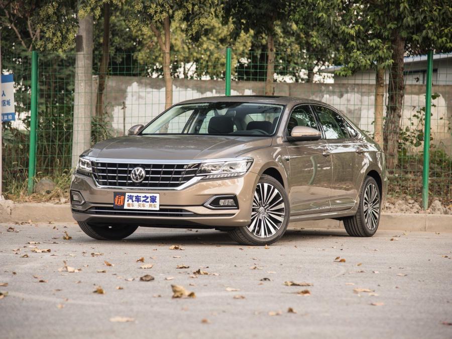  Volkswagen Passat L 2018 года  (CN) (фото 1 из 24)